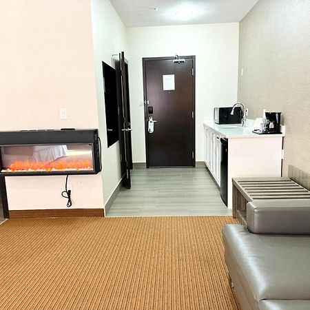 Southfort Inn Fort Saskatchewan Kültér fotó